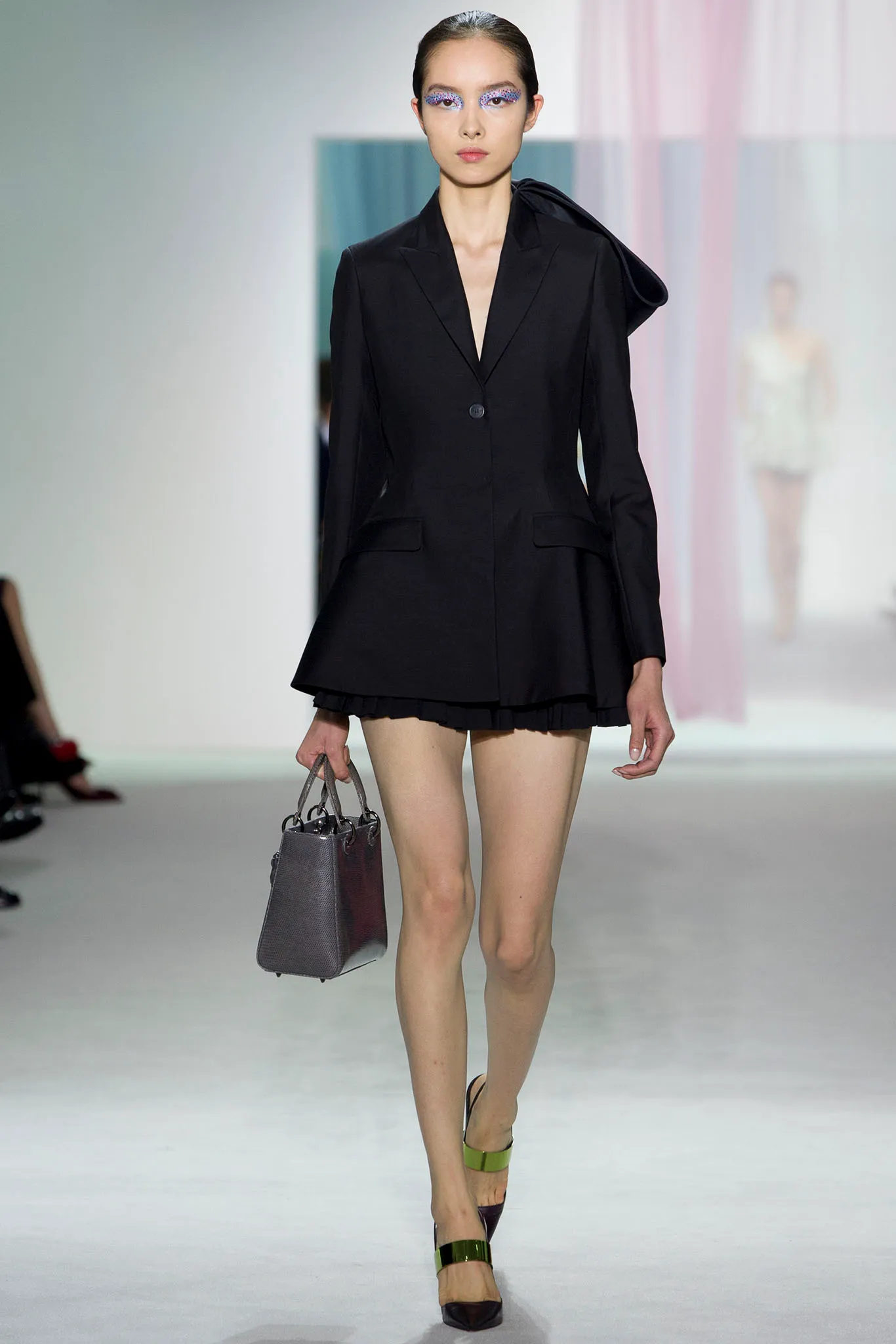 Look 09