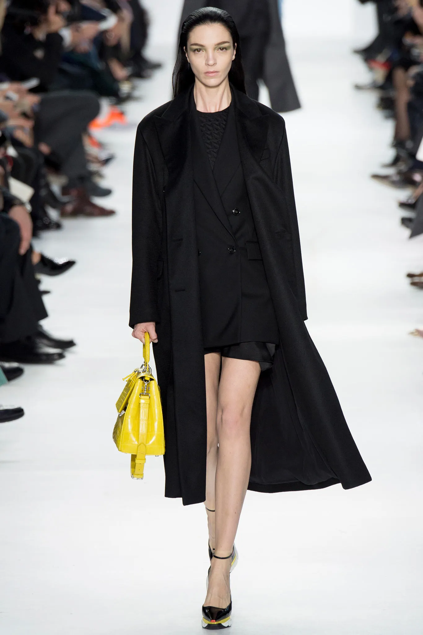 Look 02