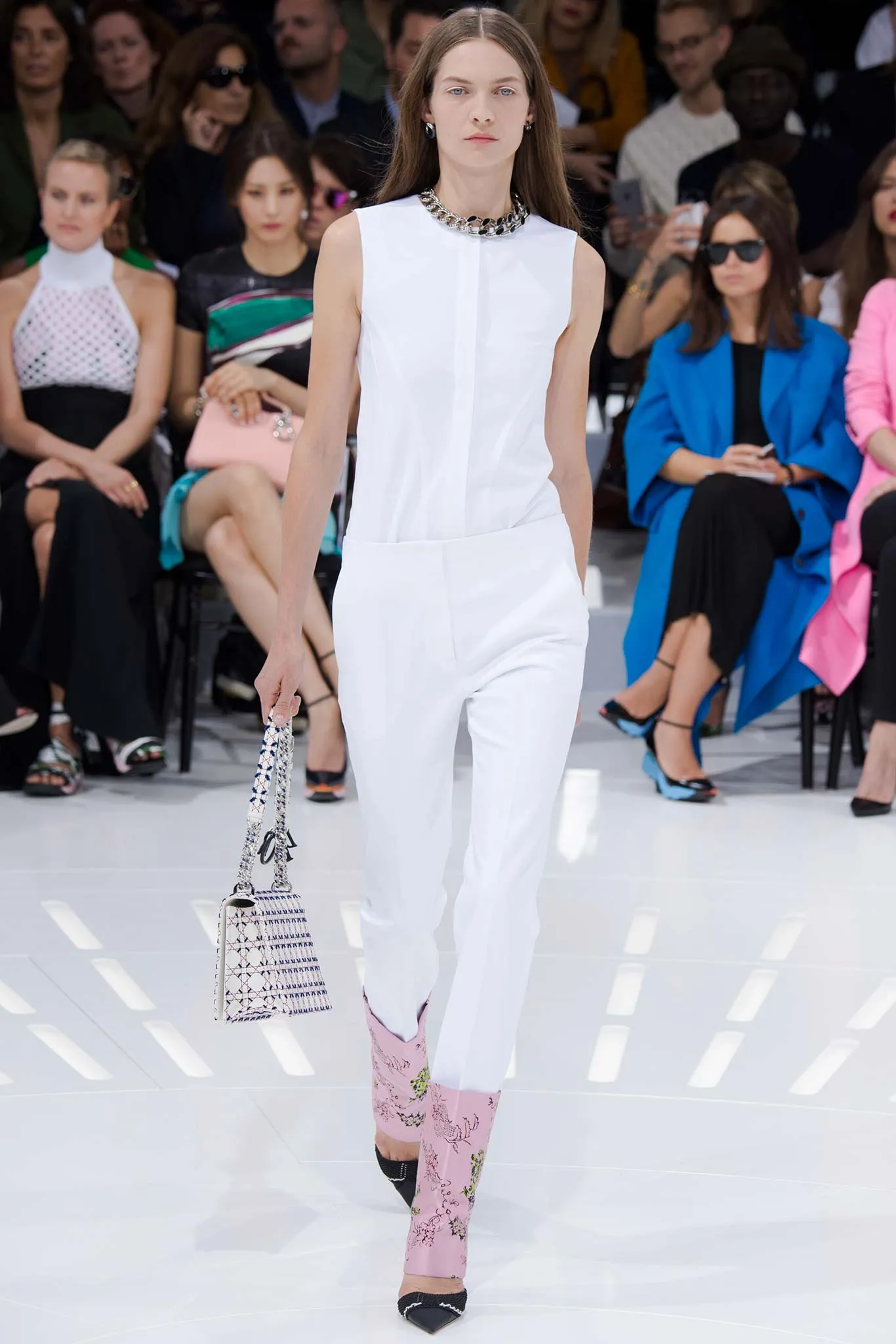 Look 02