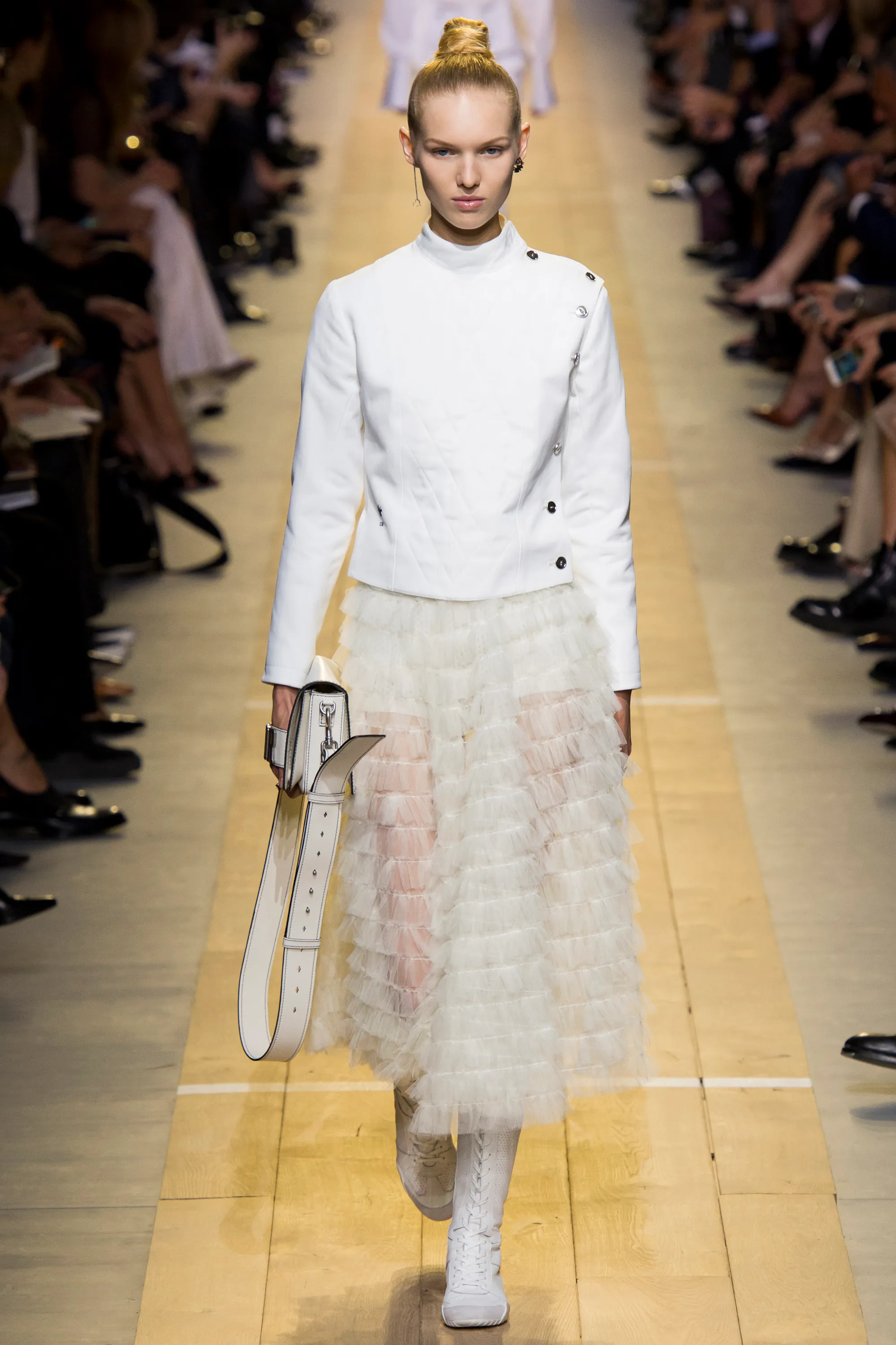 Look 05