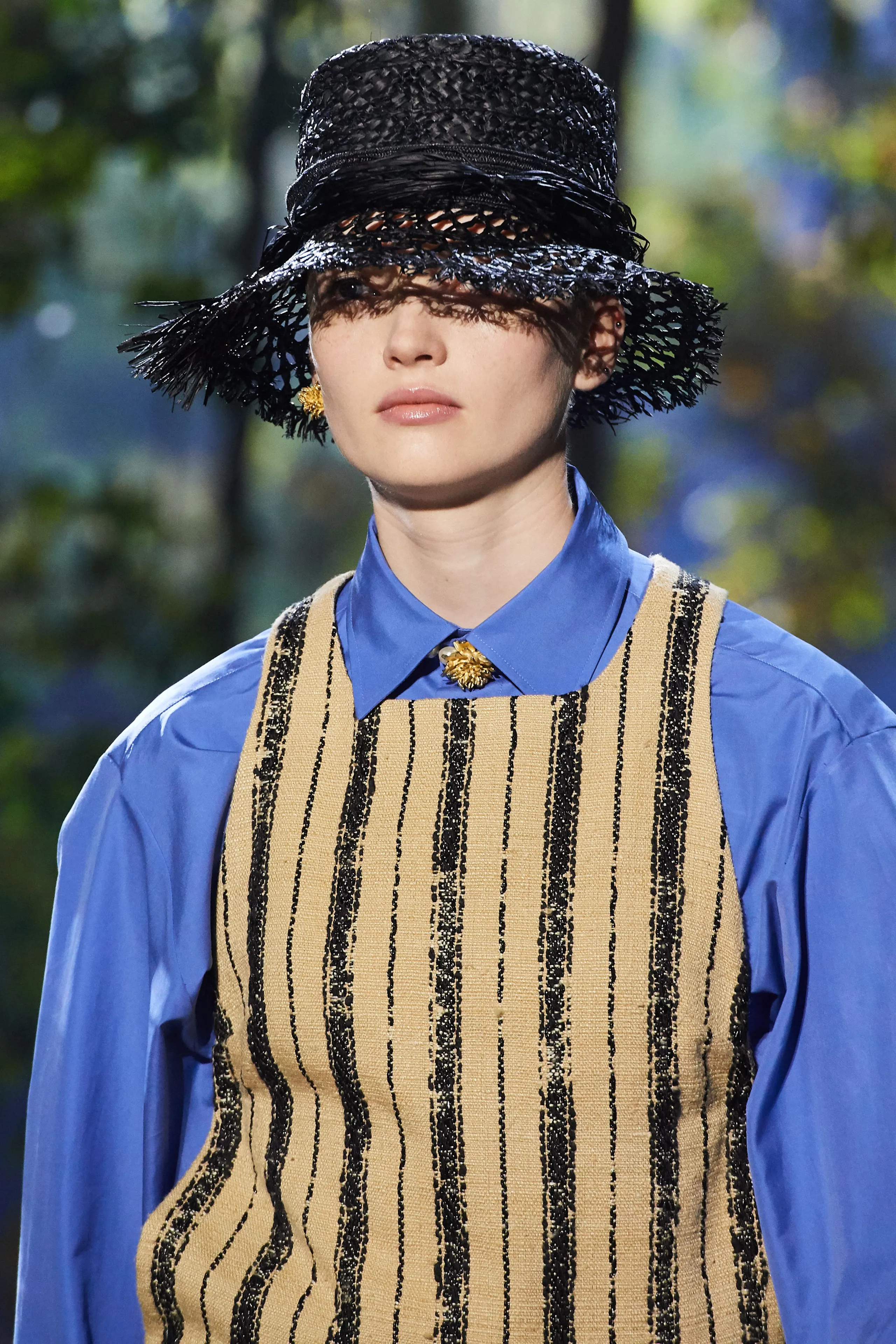 Look 02