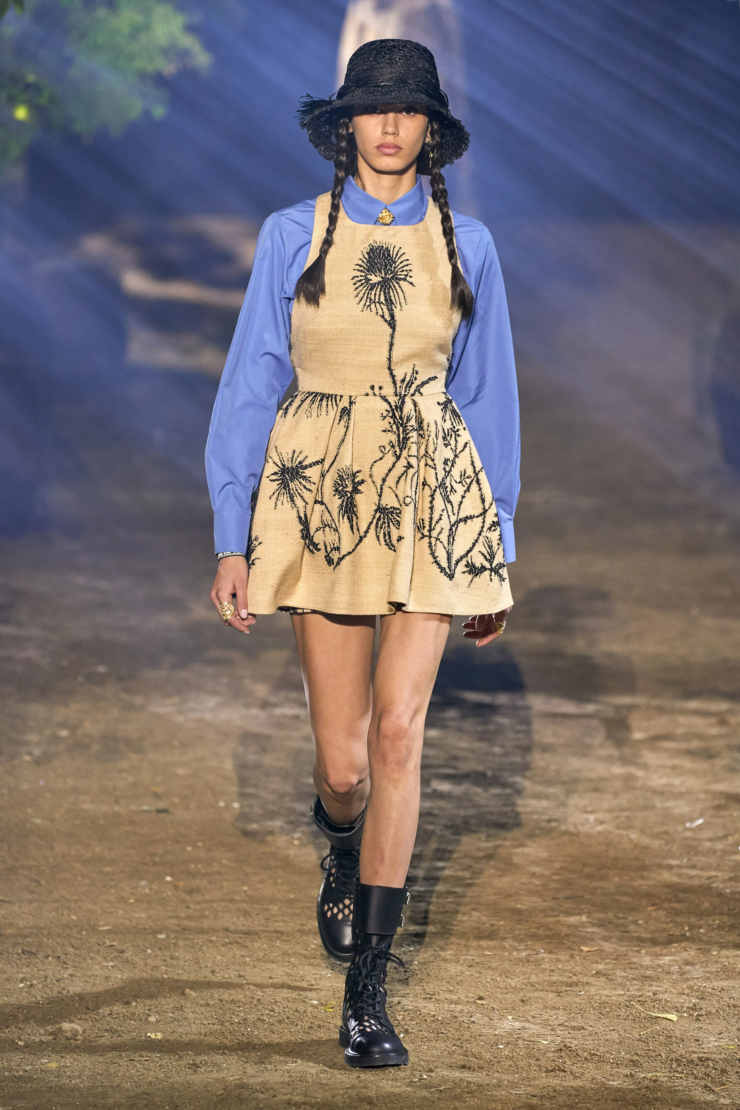 Look 04