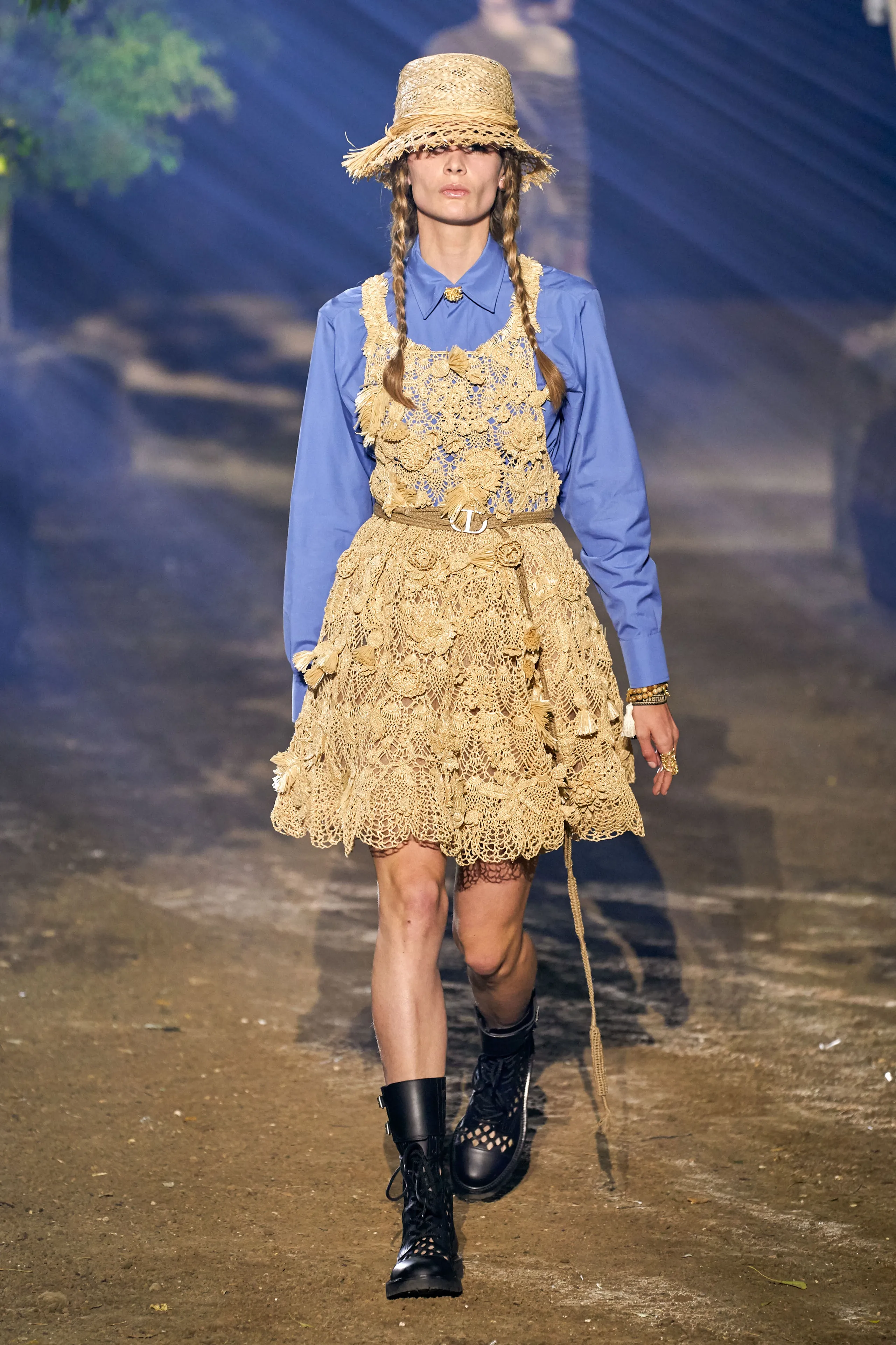 Look 08