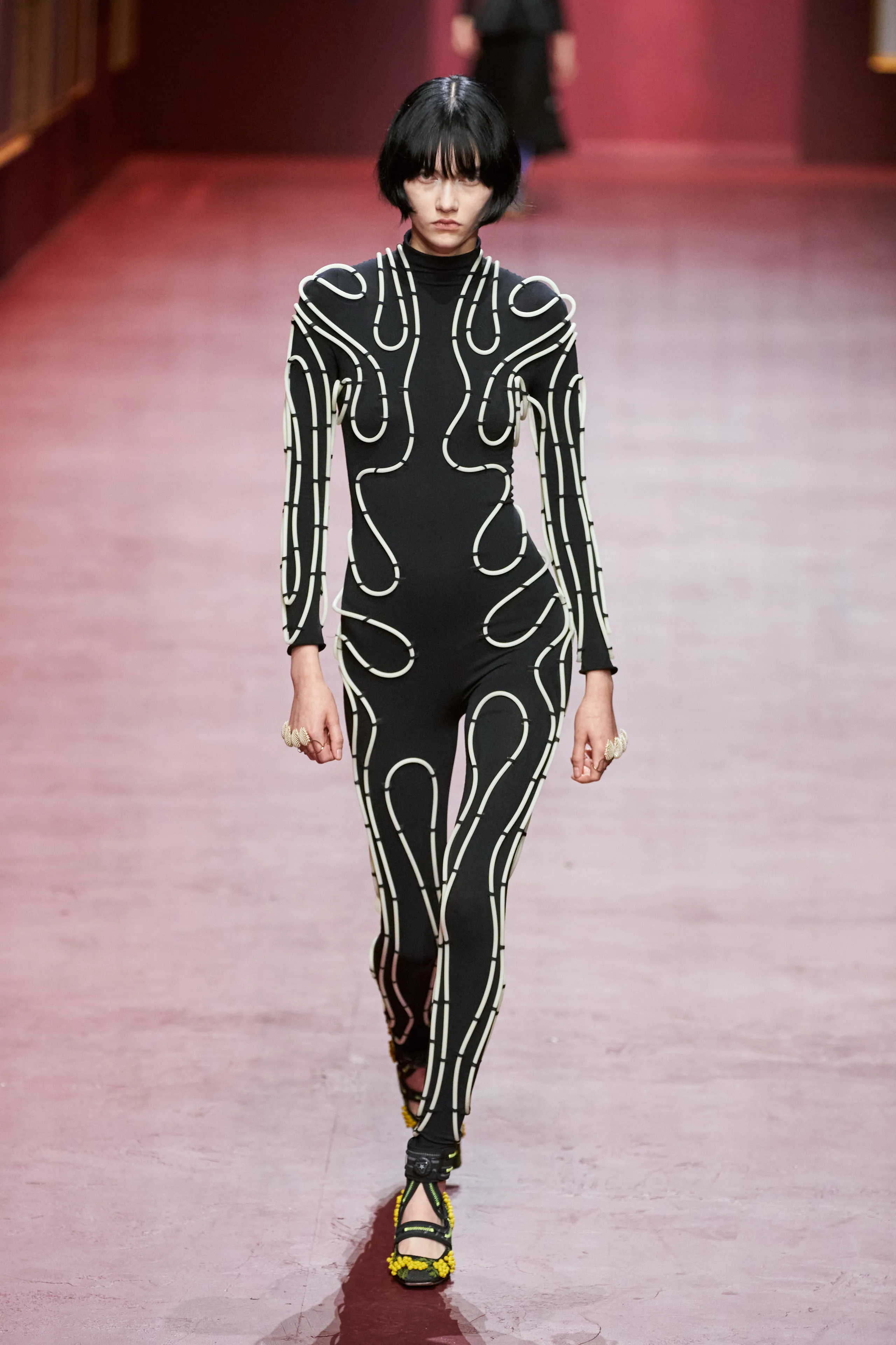 Look 01
