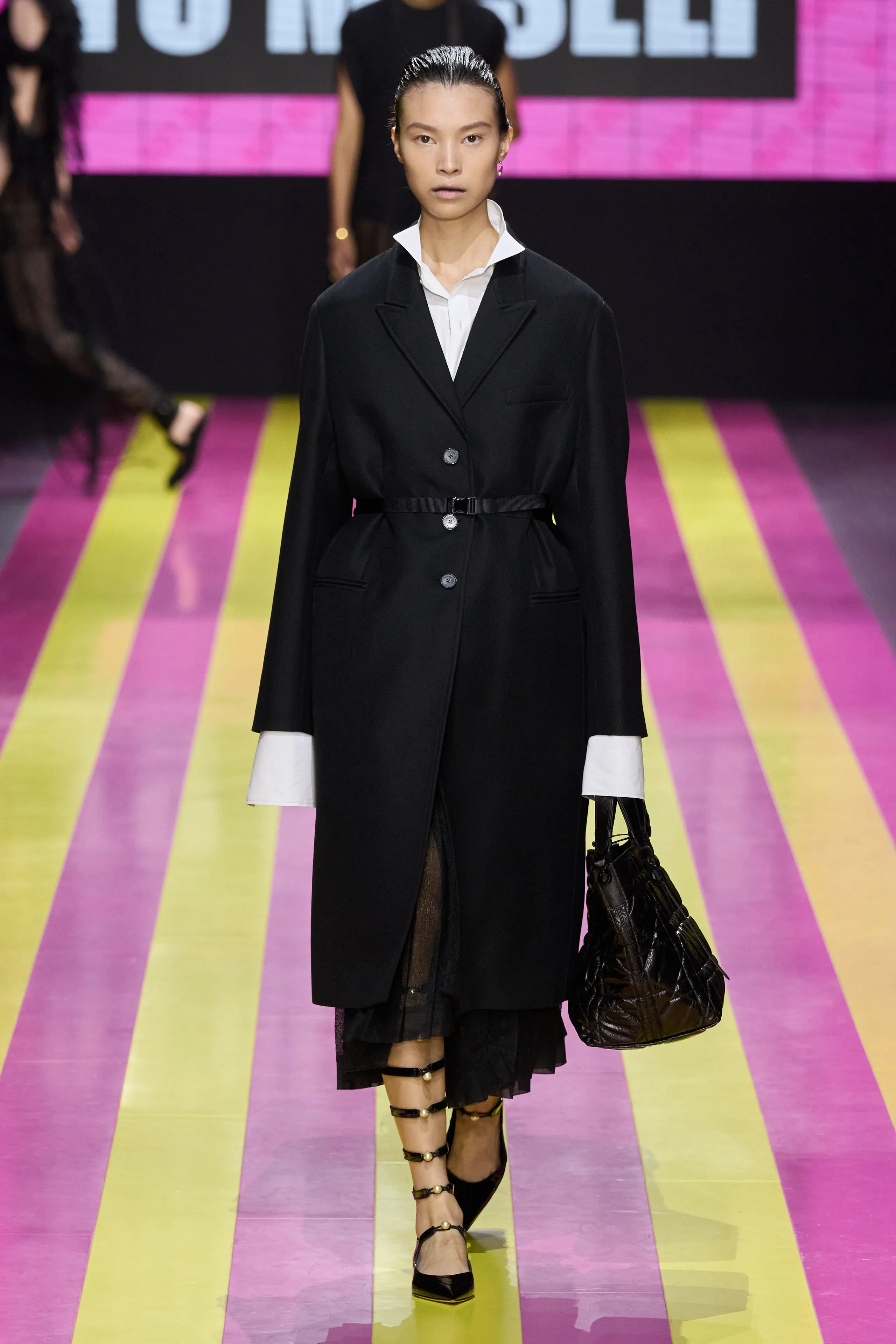 Look 06