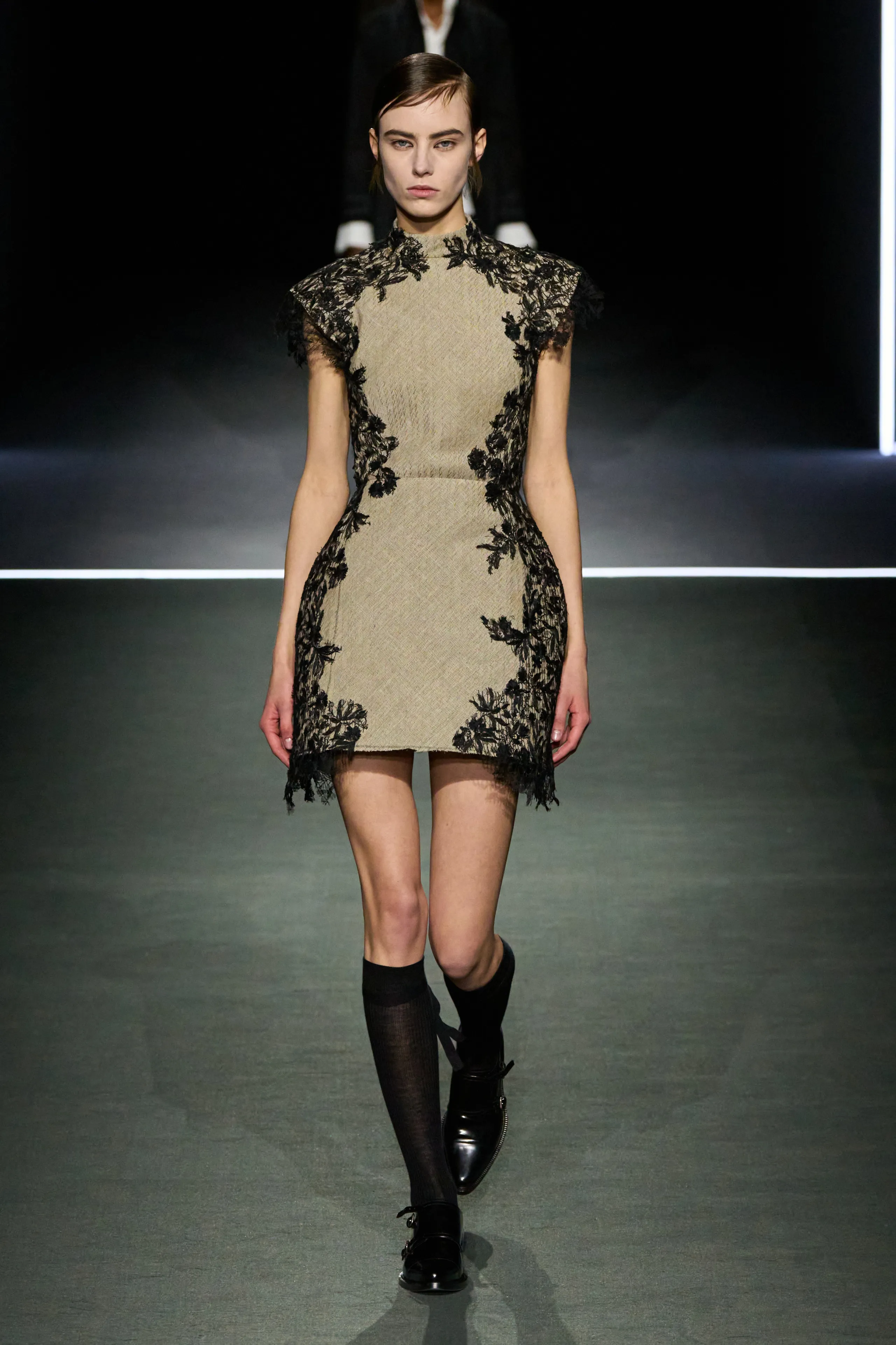Look 01
