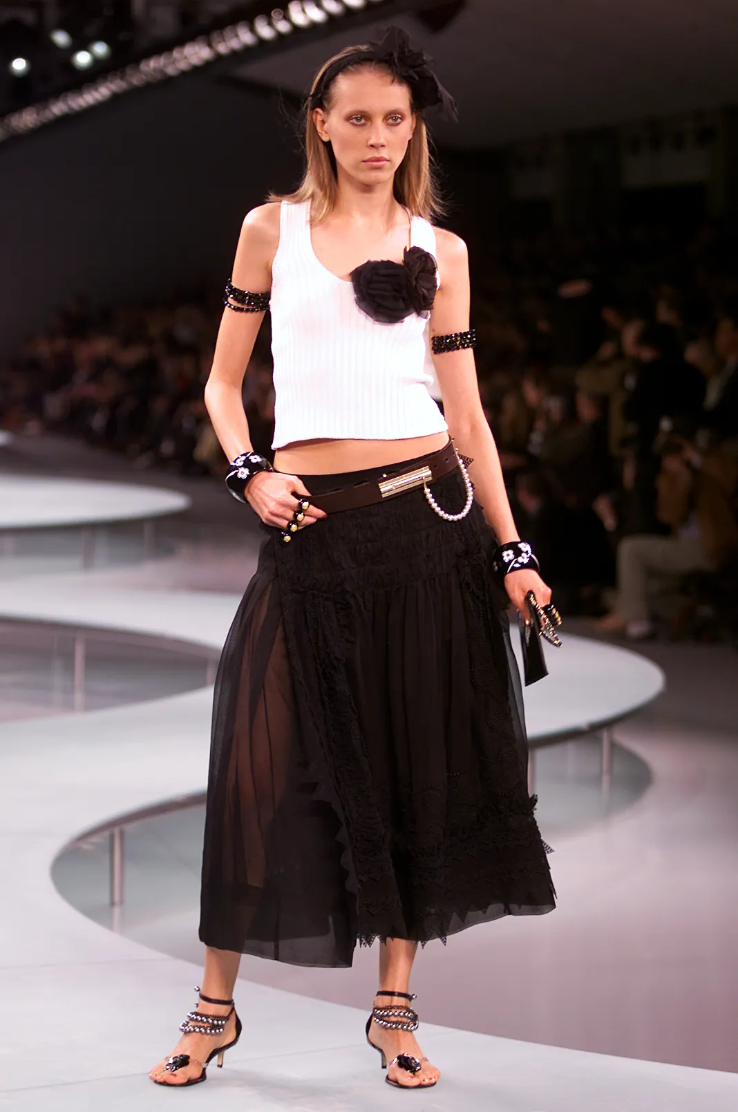 Look 10