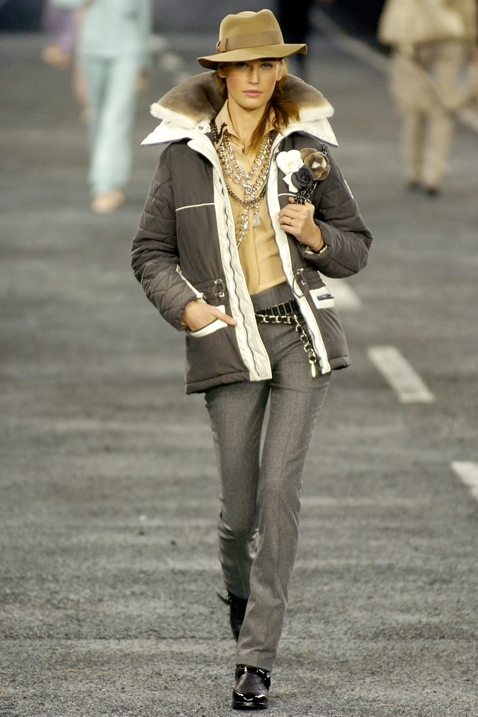 Look 06