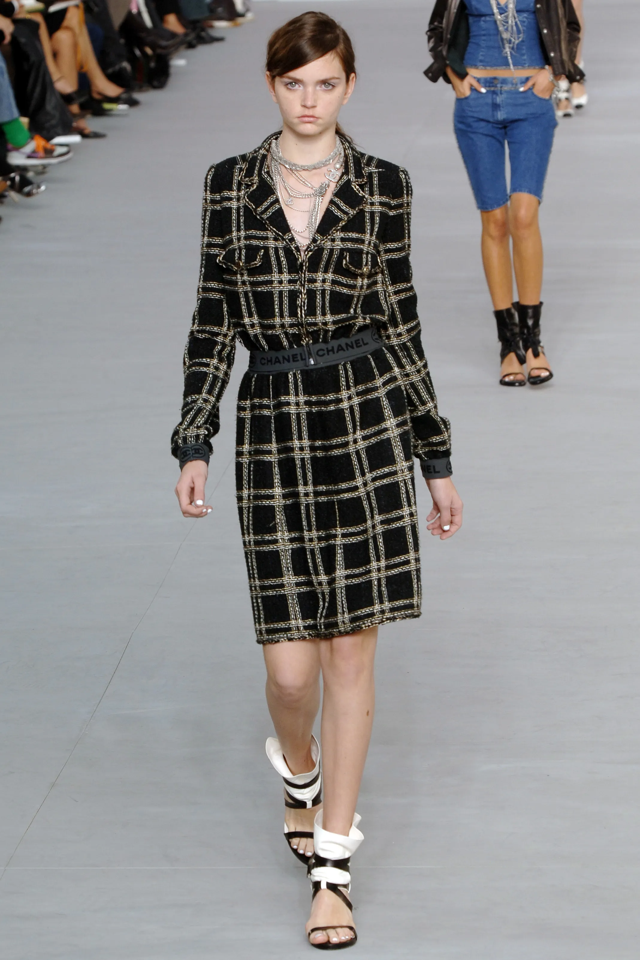 Look 09