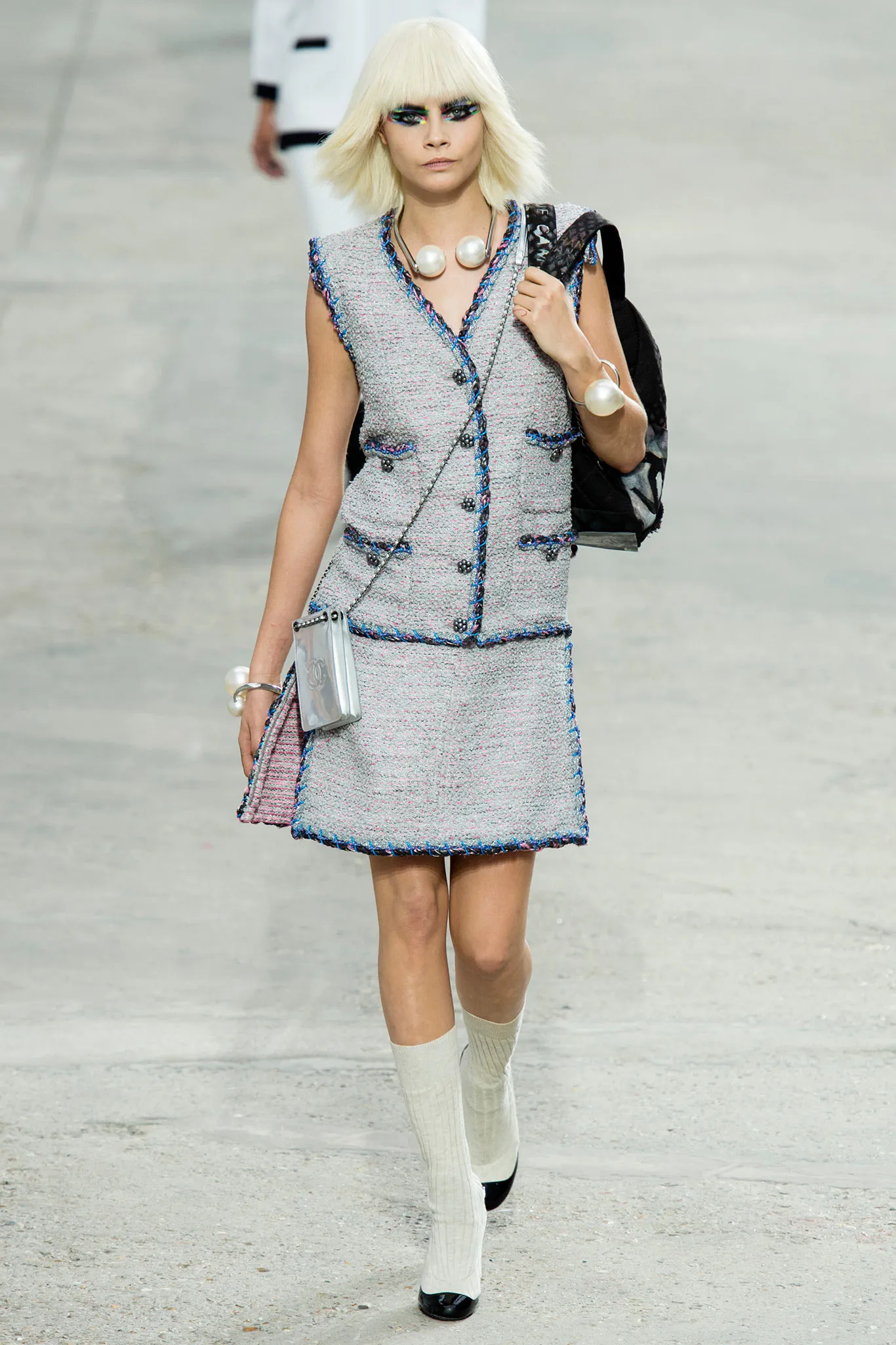 Look 04
