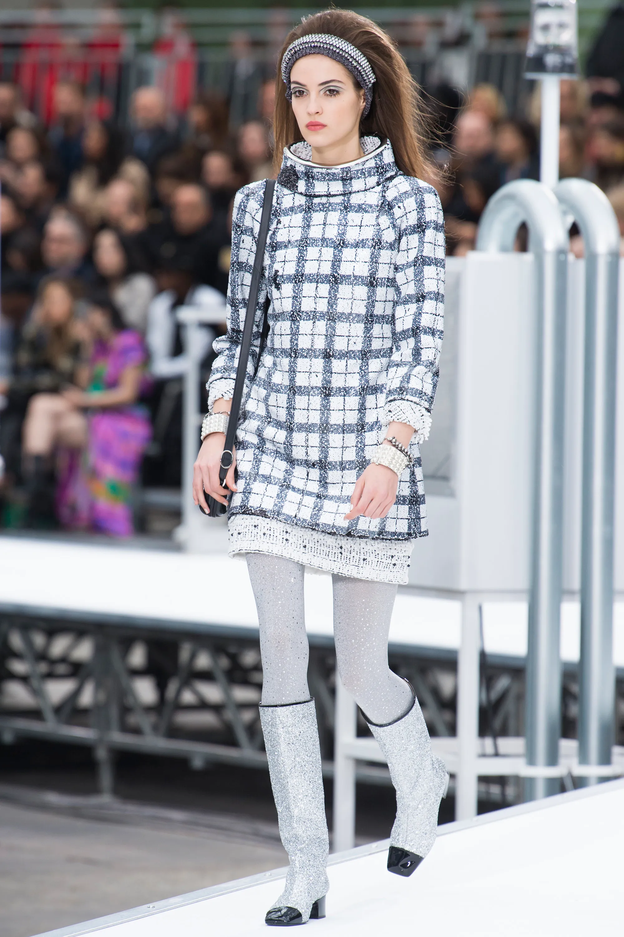 Look 03
