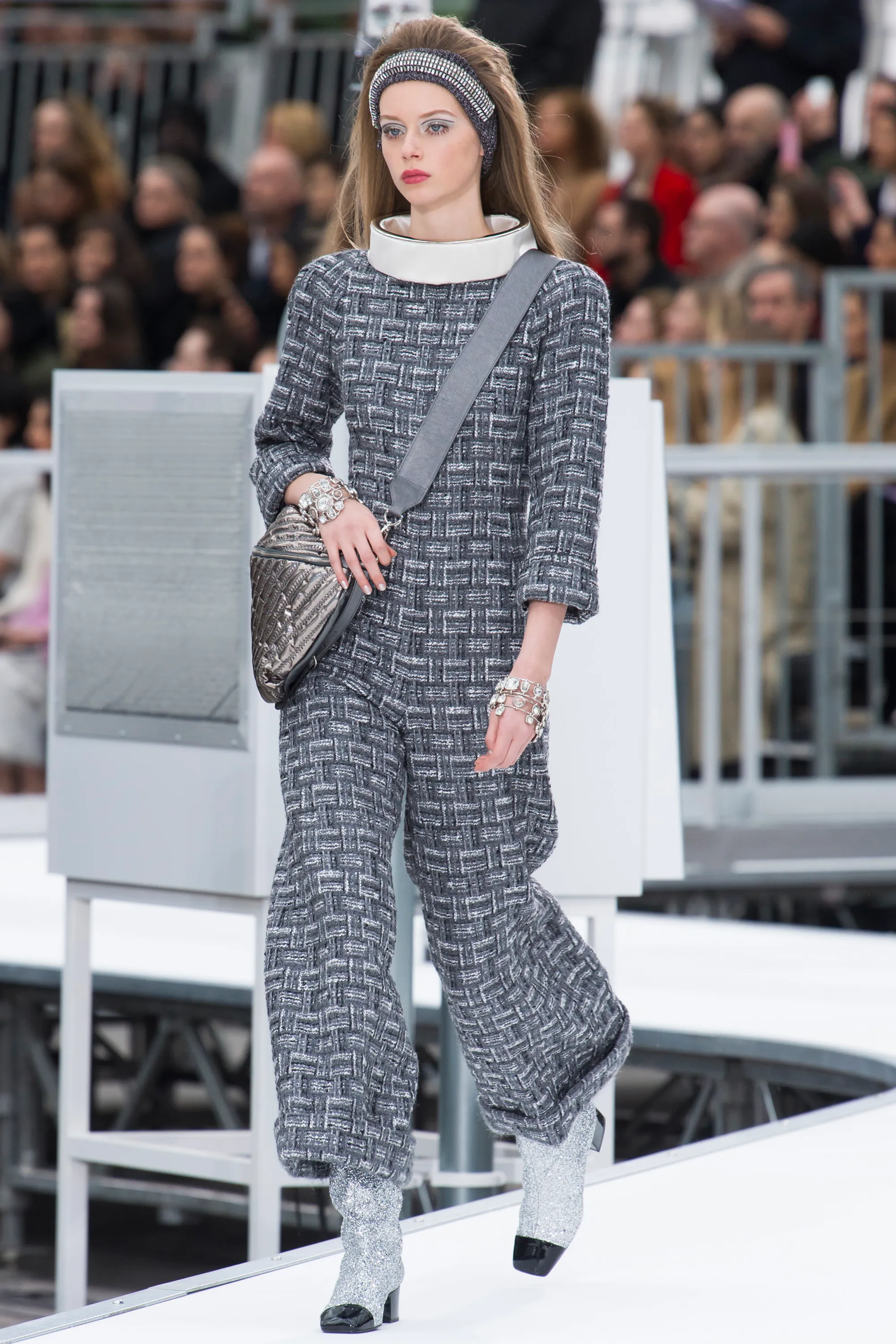 Look 04