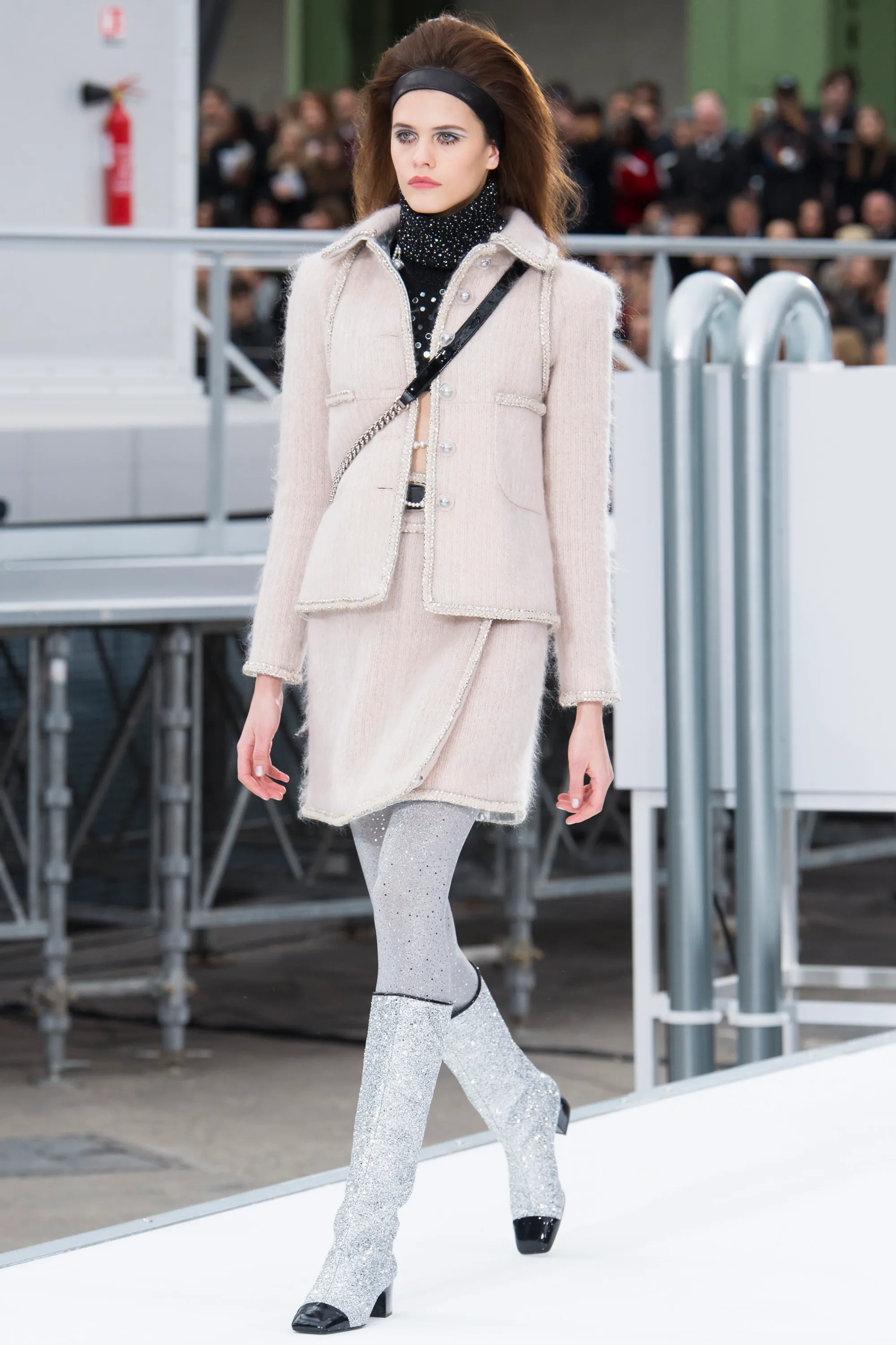 Look 09
