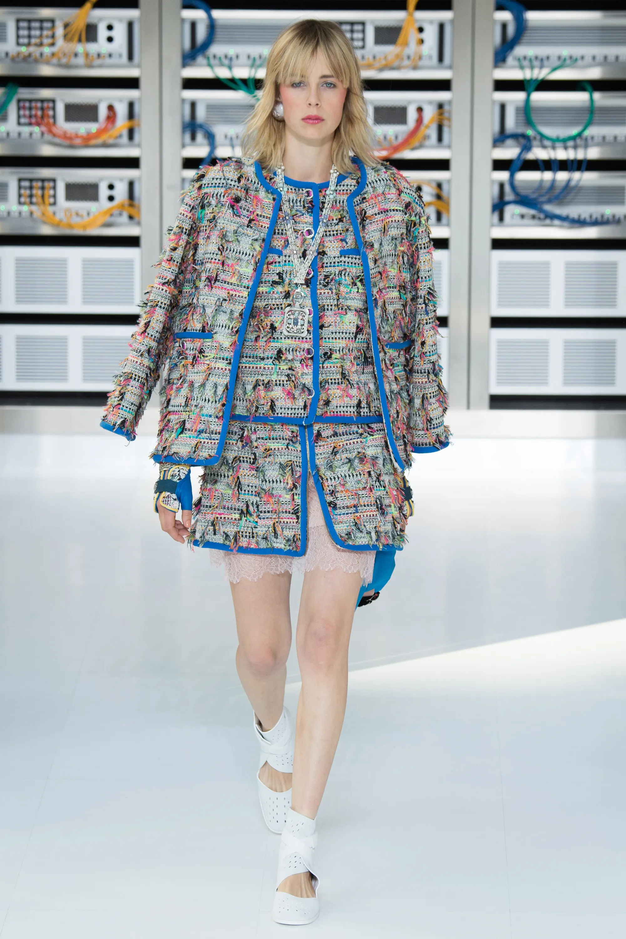 Look 08