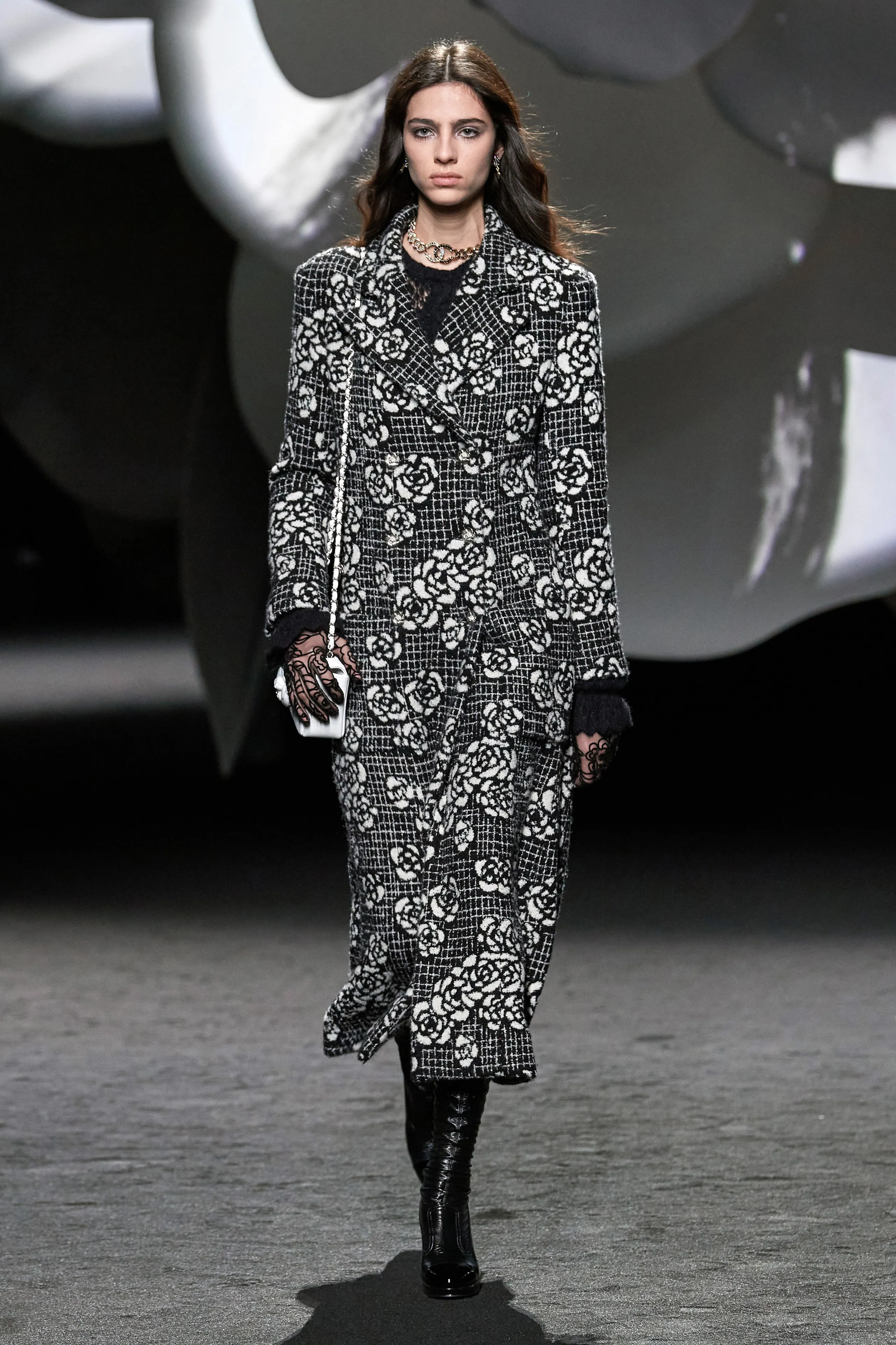 Look 03