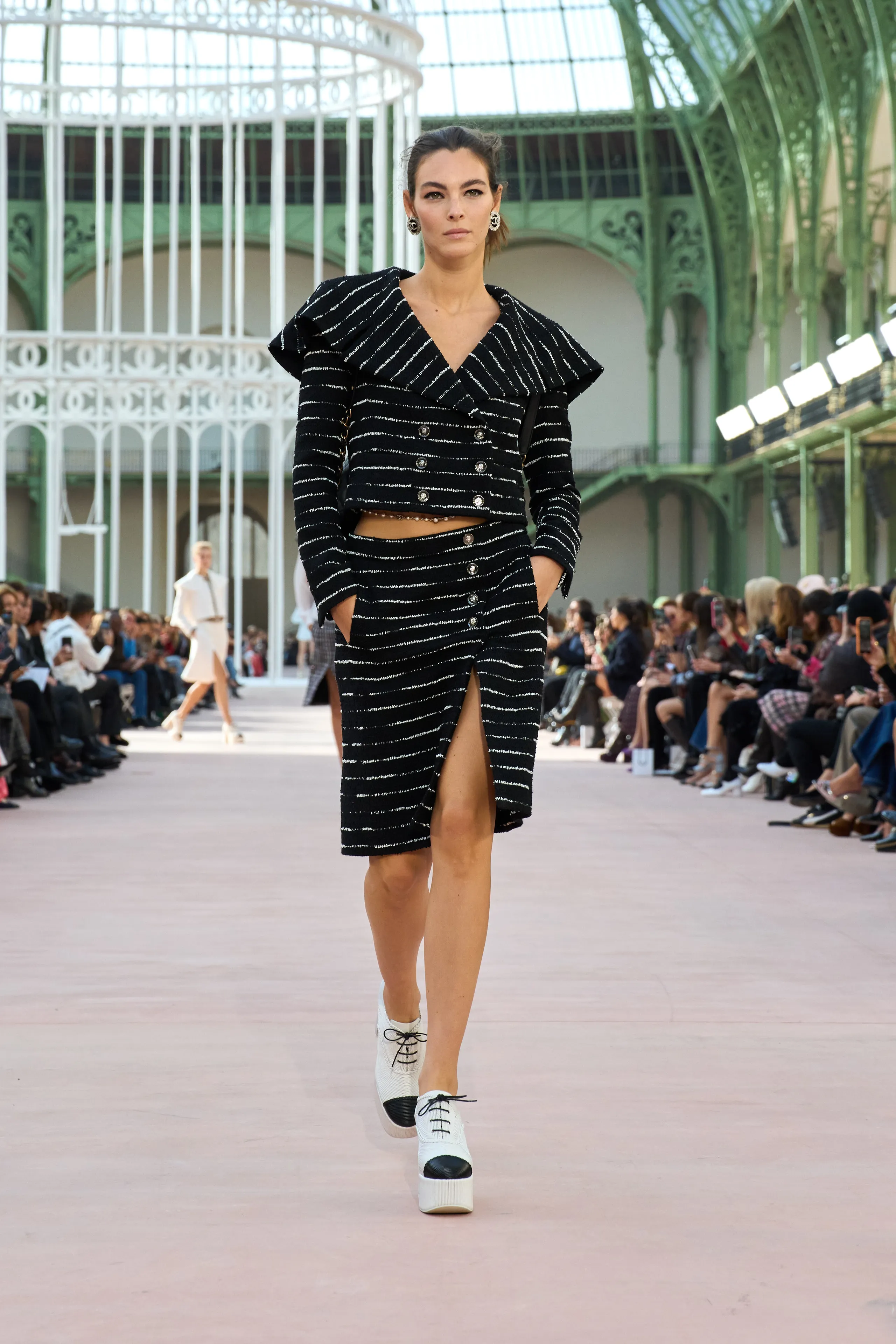 Look 02