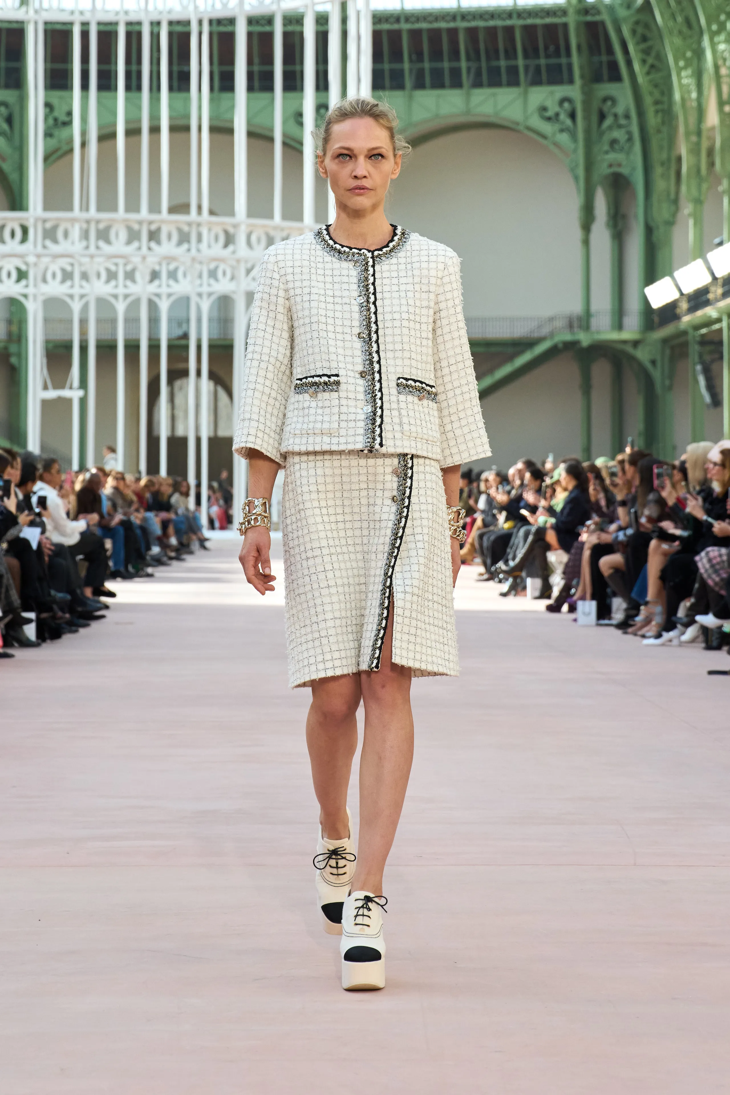 Look 05